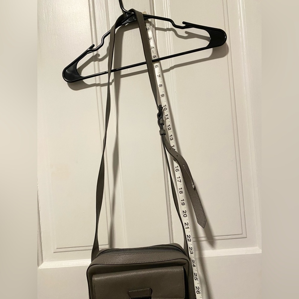 Authentic BURBERRY Shaldon Saffiano Calf Leather Crossbody Messenger Purse Bag - Picture 9 of 10